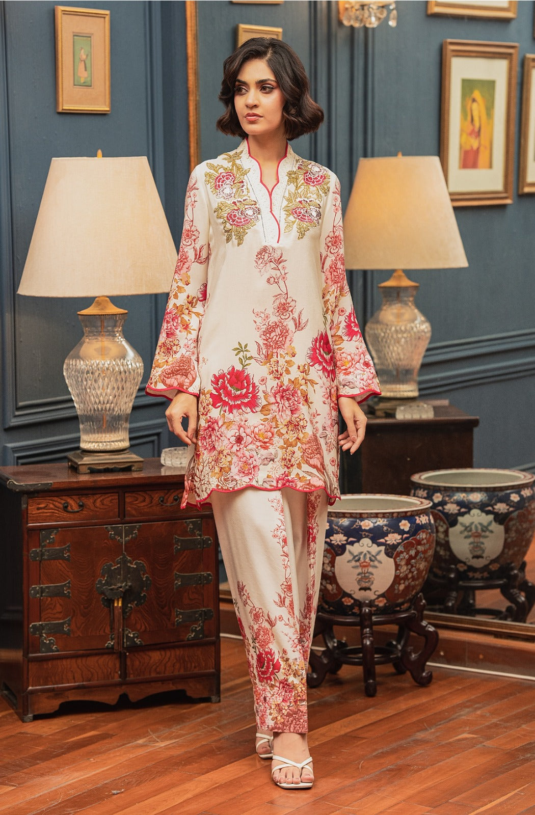 RUQ-569 PREMIUM EMBROIDED 2PC